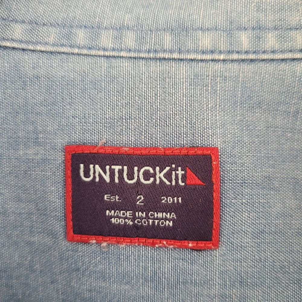 UNTUCKit Women's Light Wash Denim Chambray Button Down Shirt Size 2 (XS) - Picture 5 of 6